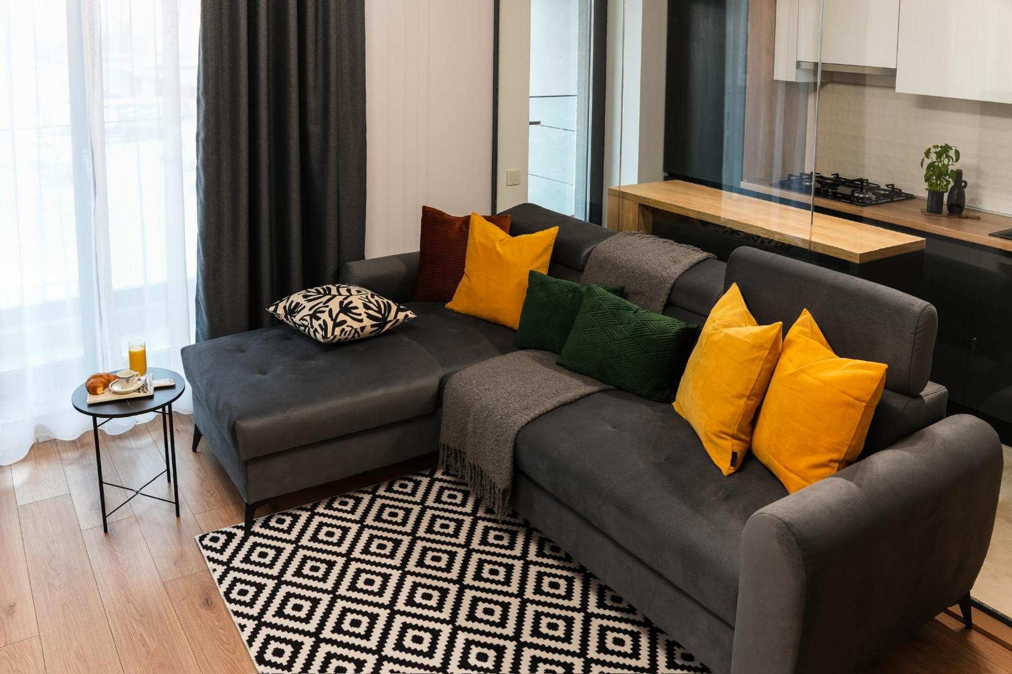 Sandra - Park-View Apt With Balcony & Parking Bukarest Exteriör bild